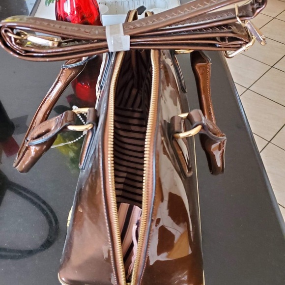 Purse - Picture 4 of 4